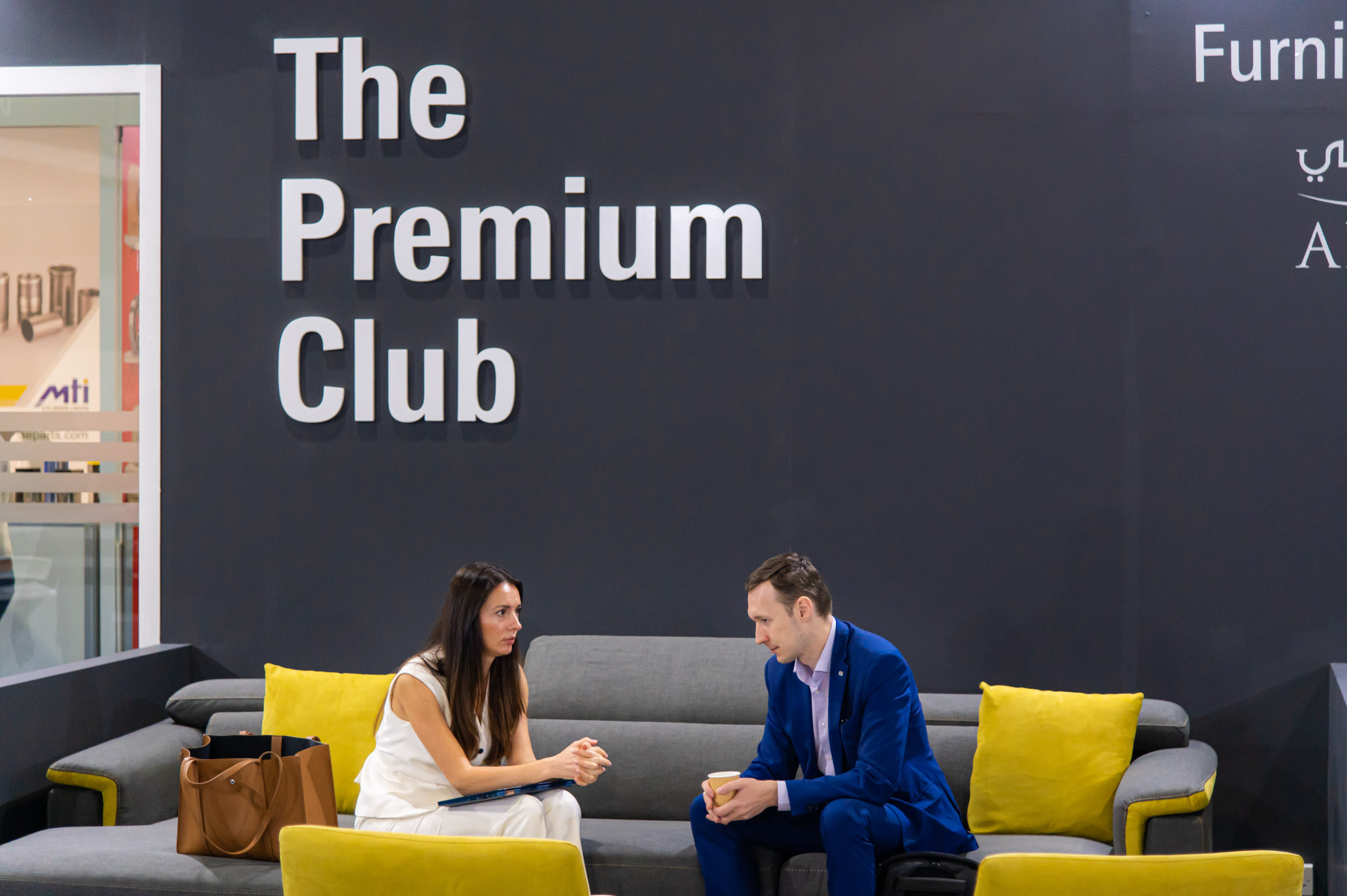 amdu22-show-image-the-premium-club-11