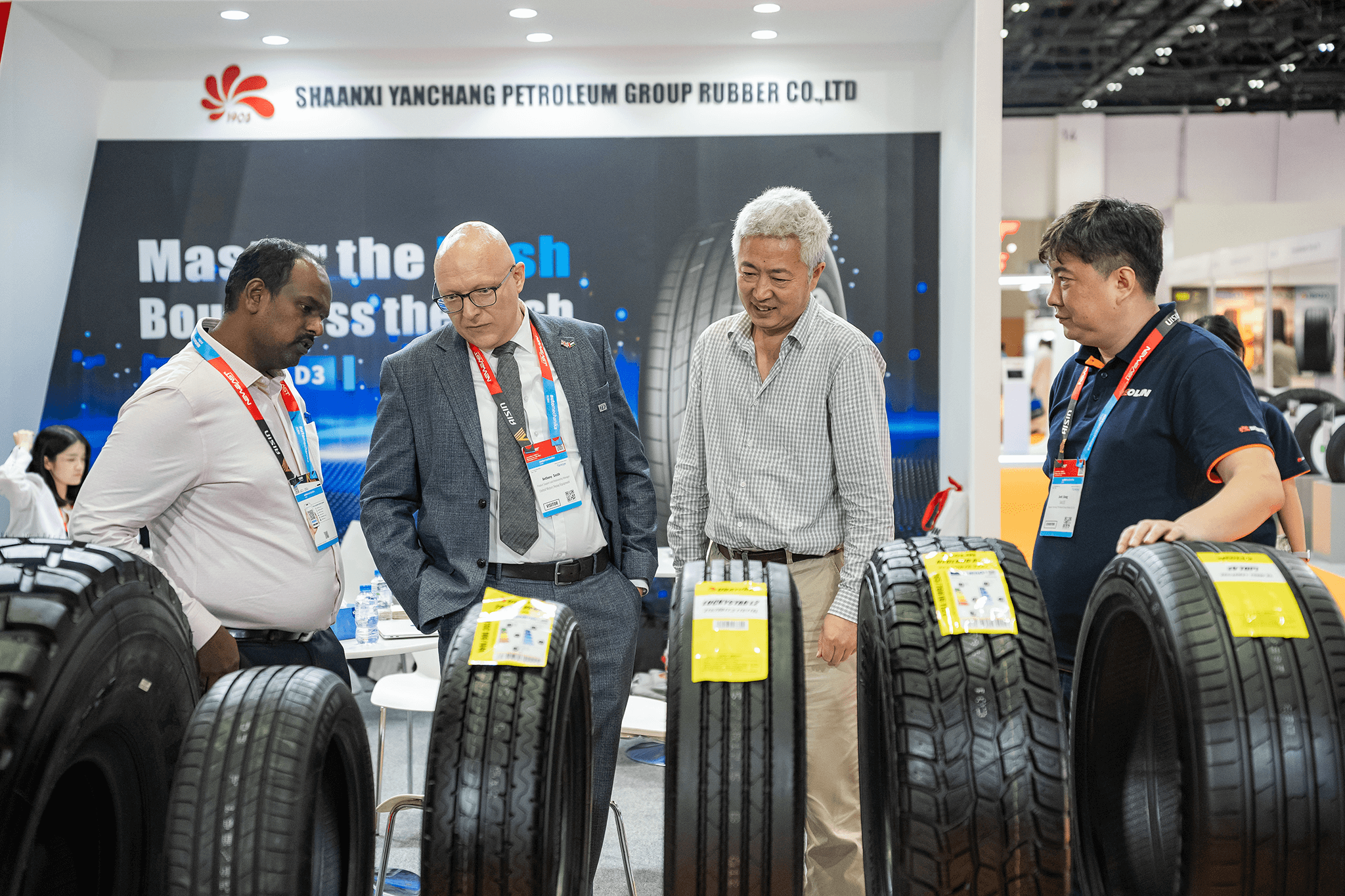 Automechanika Riyadh - Group of saudi nationals doing business