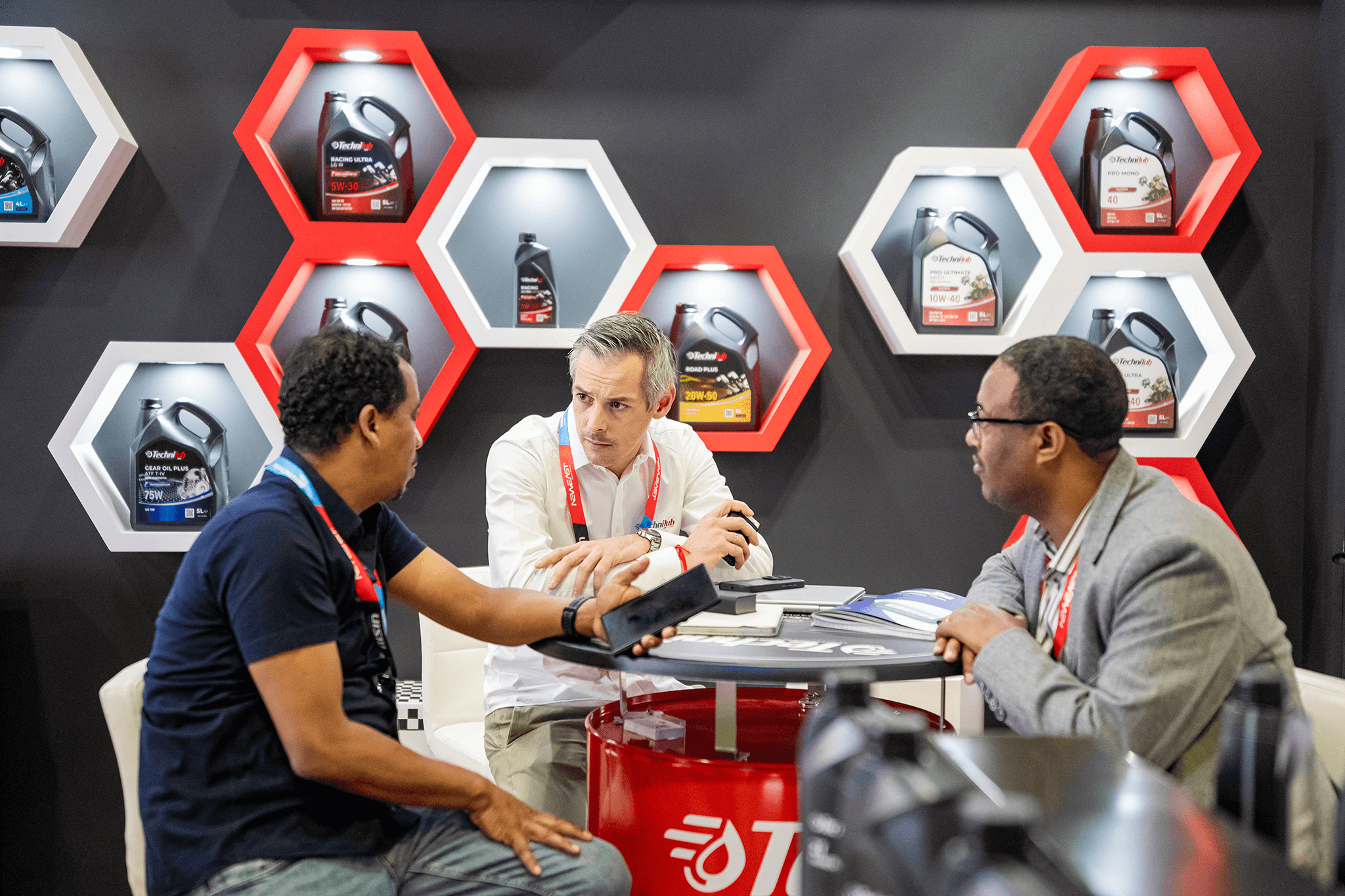 Automechanika Dubai - 3 men doing business