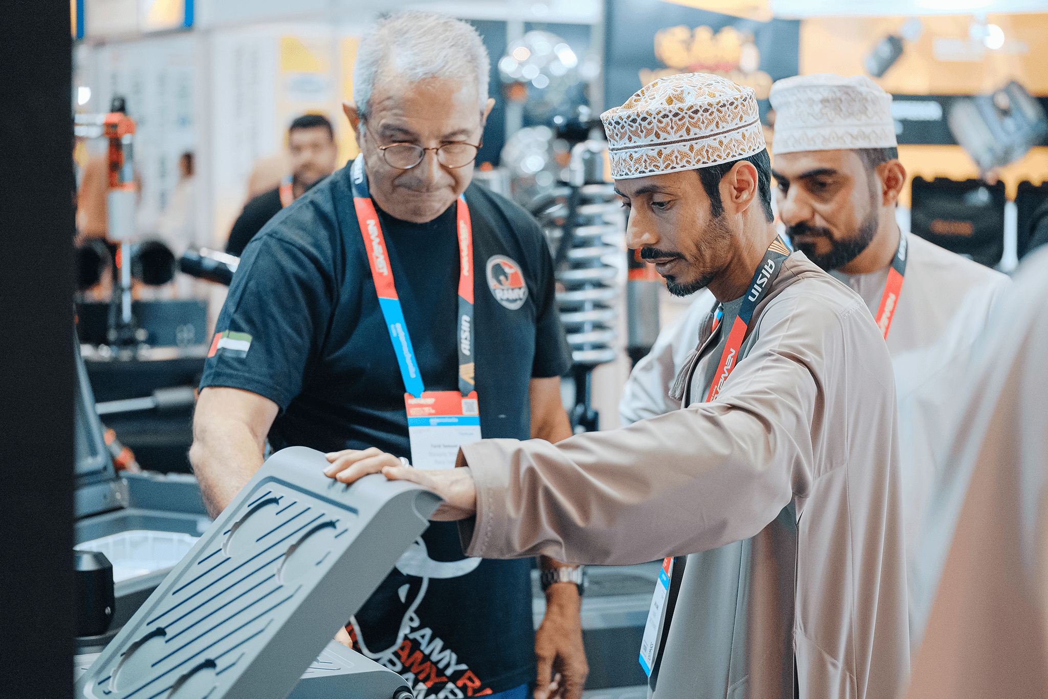 business-2048x1365112