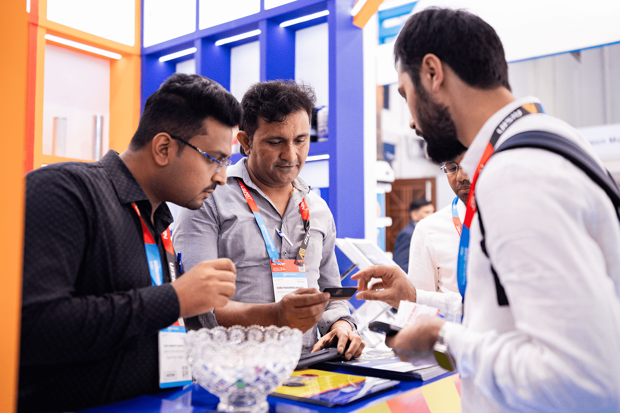 business-2048x136574